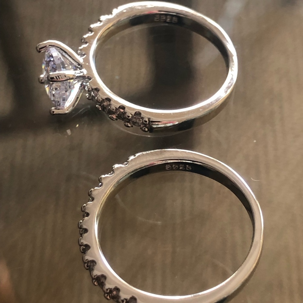 💍925 Stamped Sterling Silver Wedding Ring Band Set💍 - Picture 4 of 6